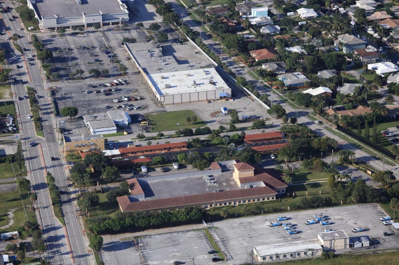 Travel Inn Of Riviera Beach Exterior foto